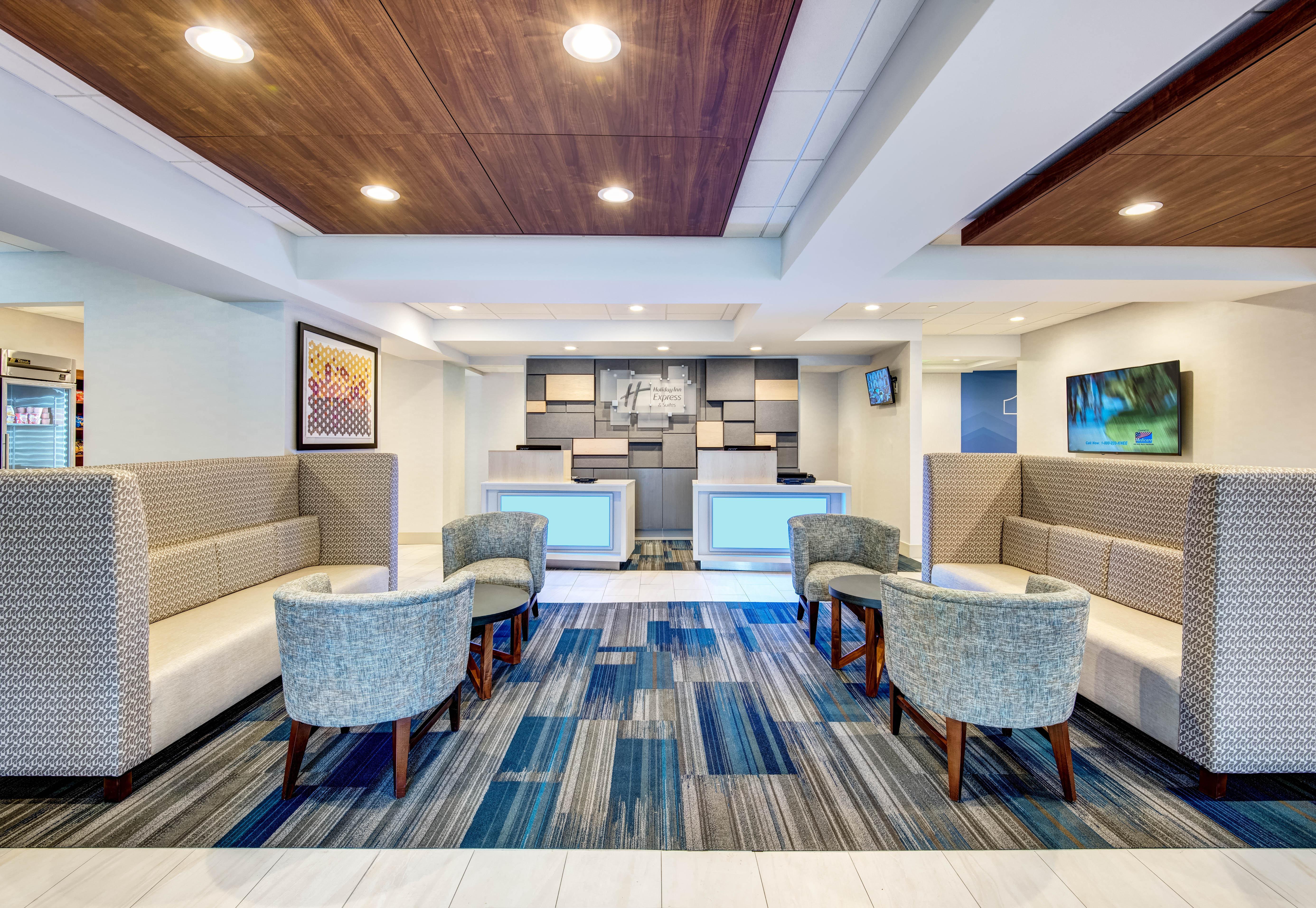 Holiday Inn Express Woodbridge By Ihg Avenel Exterior photo