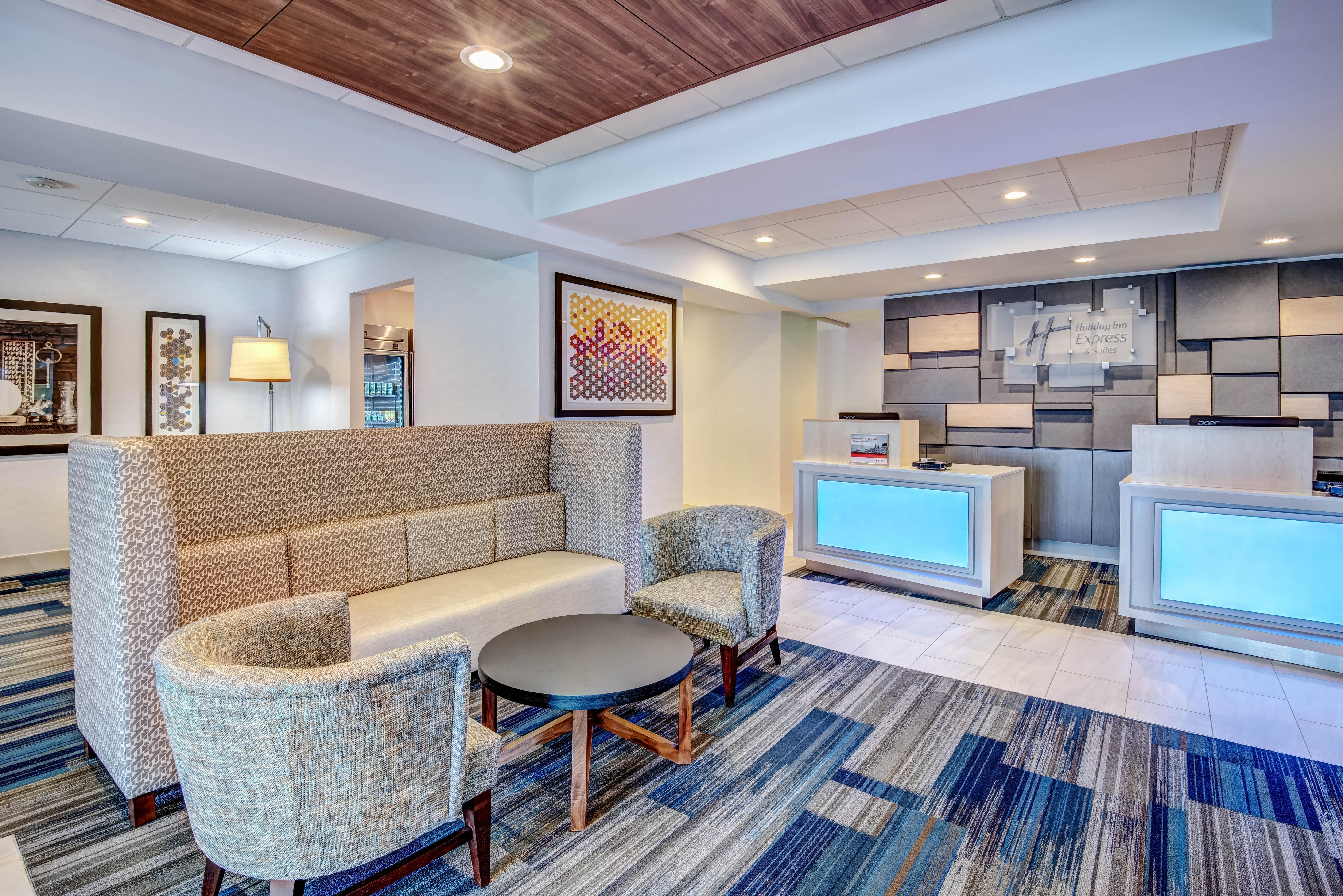 Holiday Inn Express Woodbridge By Ihg Avenel Exterior photo